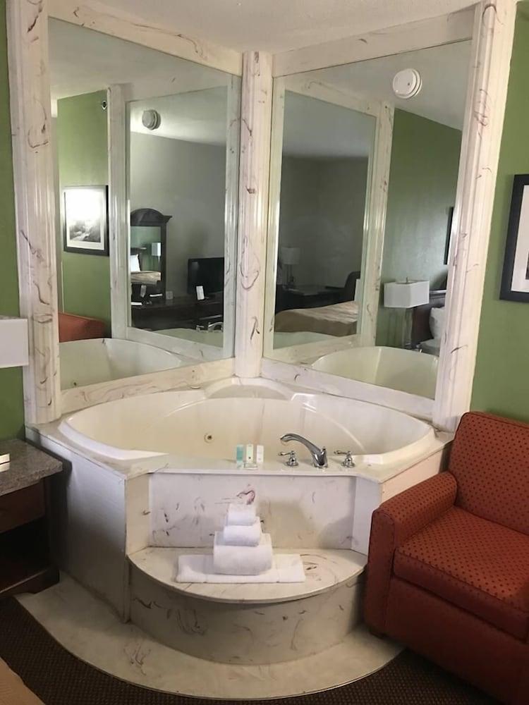 Clarion Inn I-94 near Expo Center Kalamazoo Esterno foto
