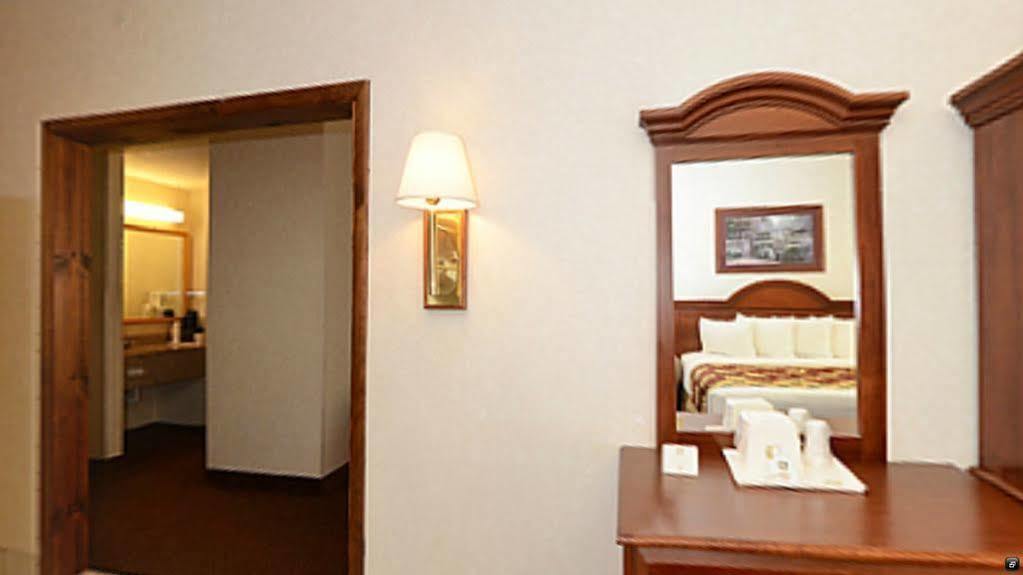 Clarion Inn I-94 near Expo Center Kalamazoo Esterno foto