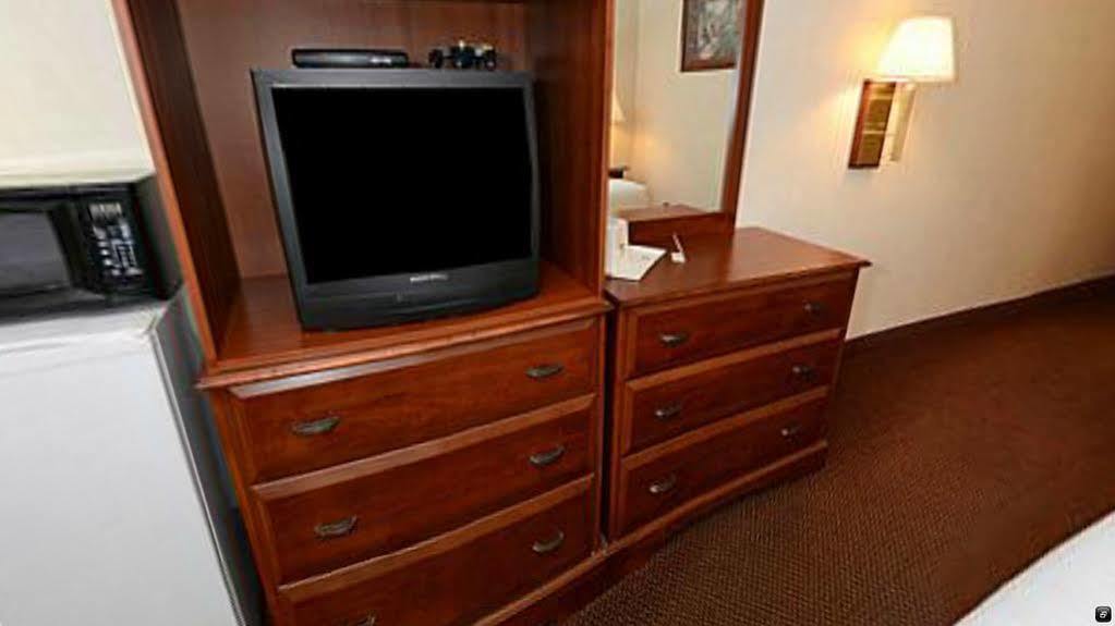 Clarion Inn I-94 near Expo Center Kalamazoo Esterno foto